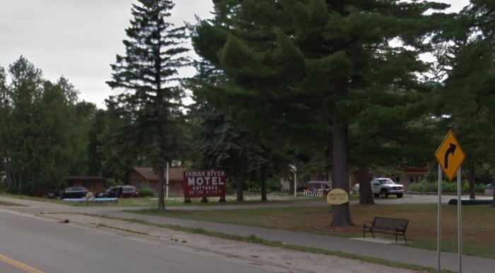 Indian River Motel and Cottages - Street View